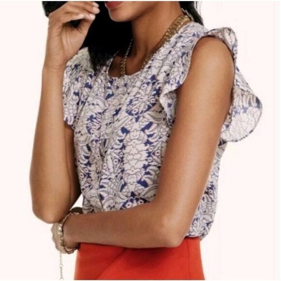CAbi Top Extra Small Flutter Sleeve Blouse Style 3074 Blue White Floral Damask - Picture 1 of 5